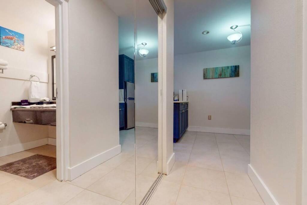 Sea Breeze, Studio 510, Beach Steps Away!+Pool+Wifi Ruskin Ngoại thất bức ảnh
